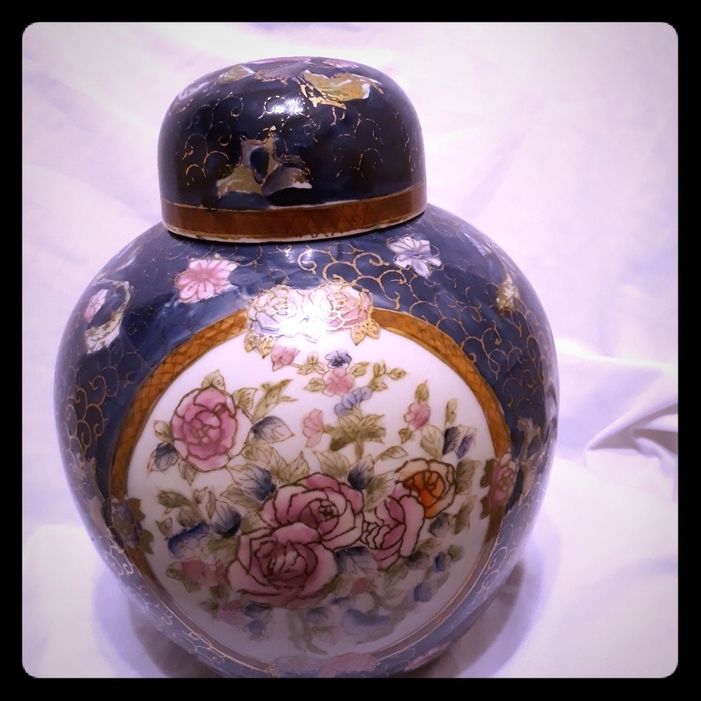 Vintage Chinese Ginger Jar Vase